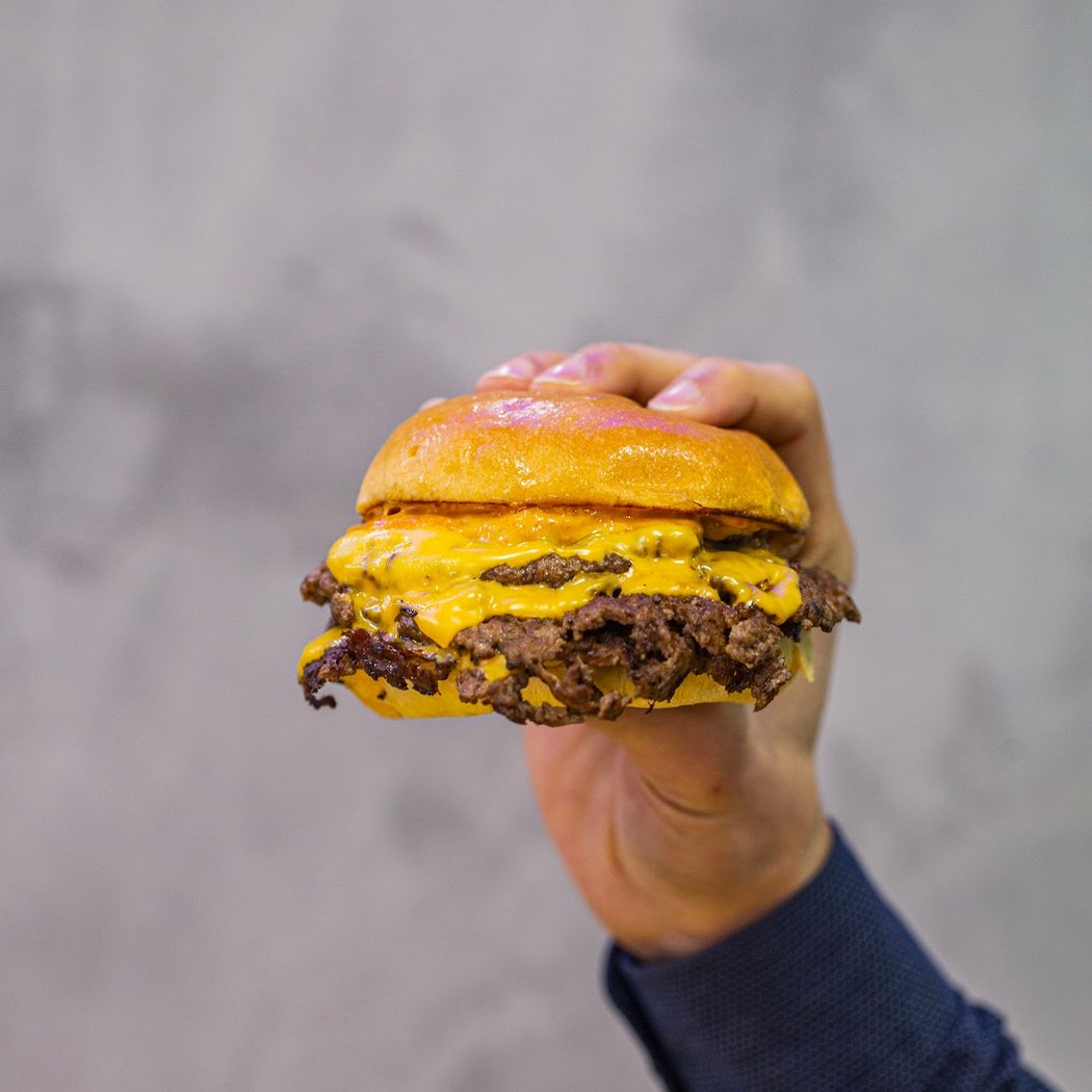 JUICY SMASH BURGER 3